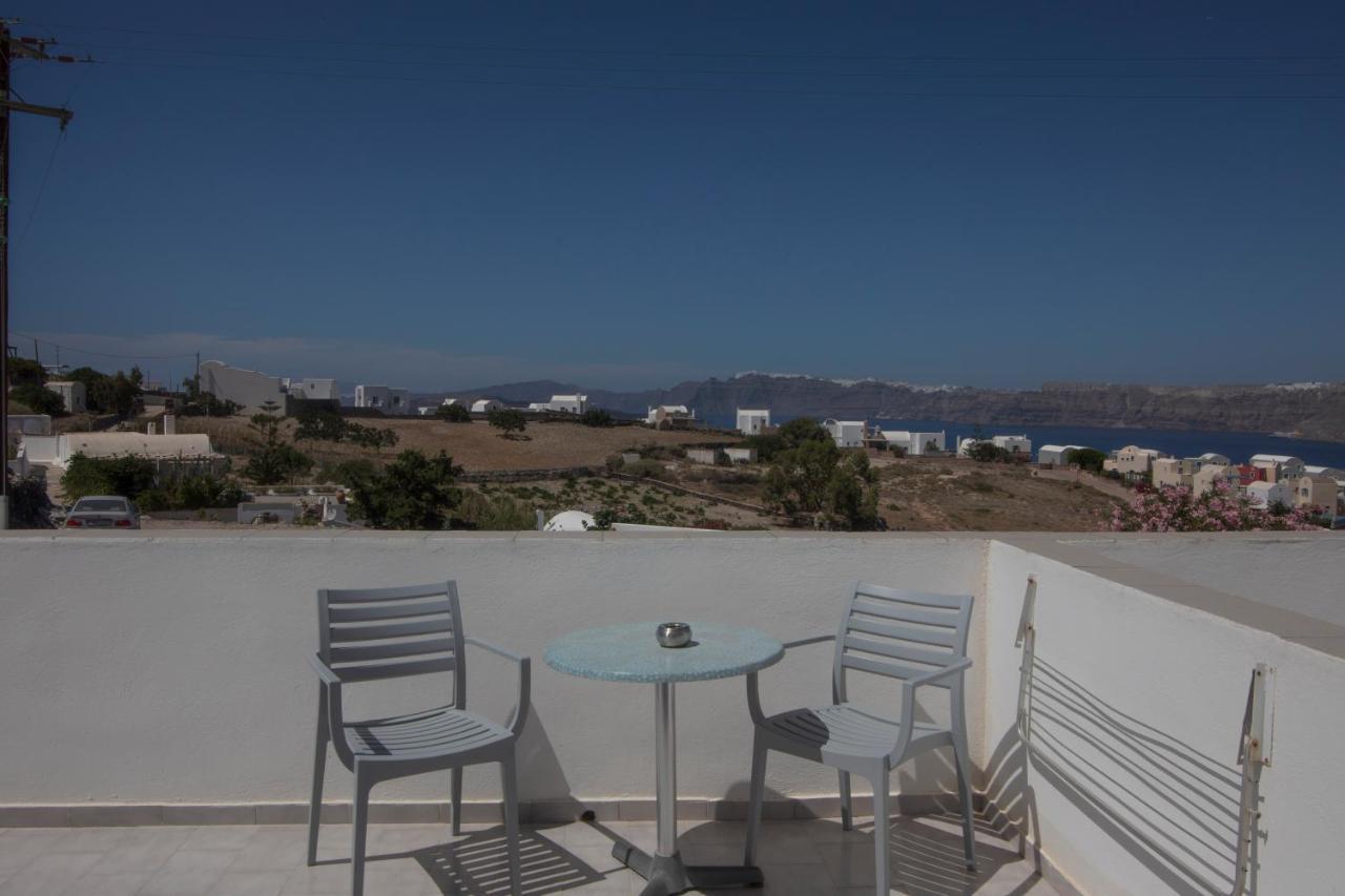 Thira'S Dolphin Aparthotel Akrotírion Buitenkant foto