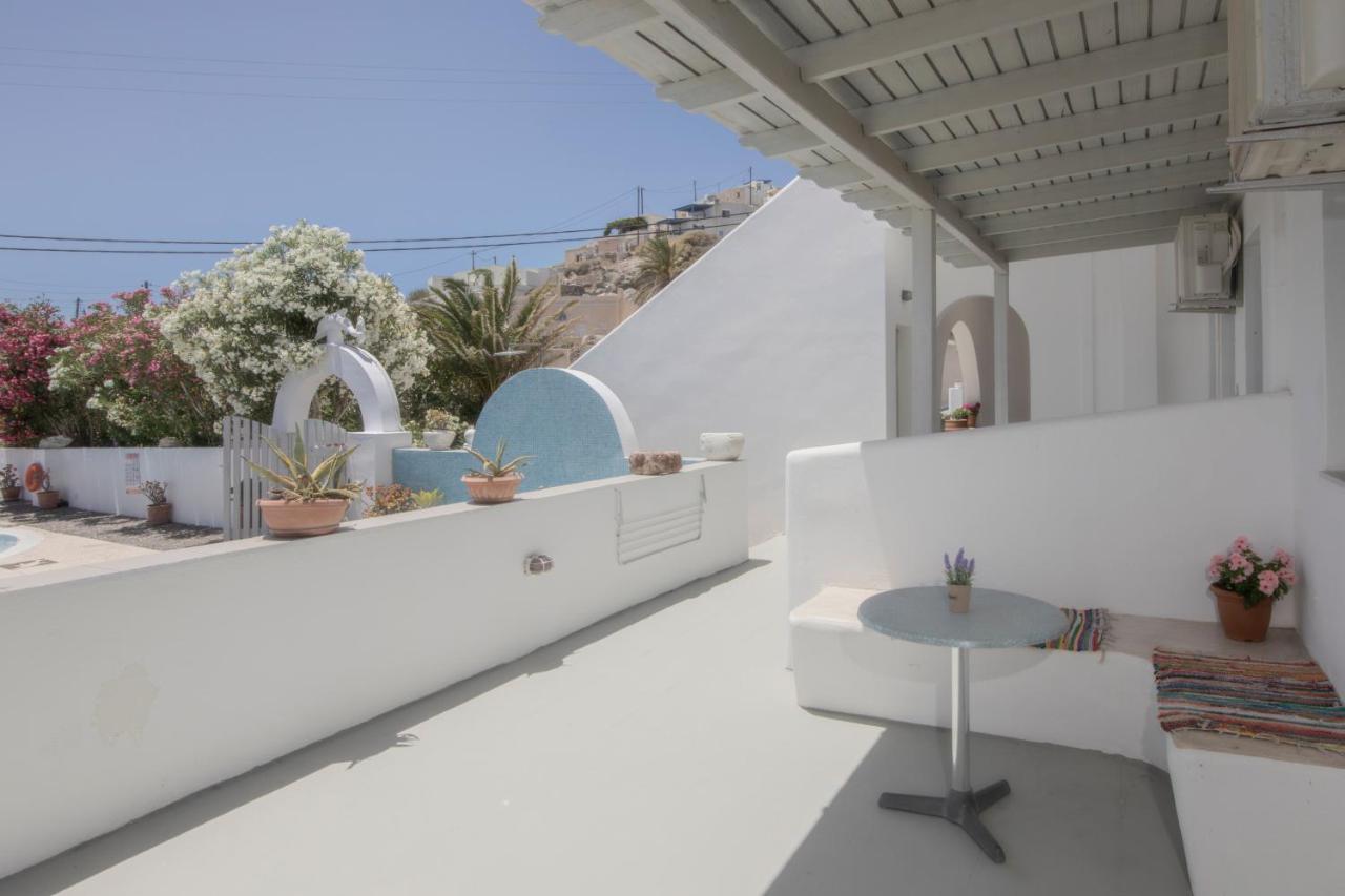 Thira'S Dolphin Aparthotel Akrotírion Buitenkant foto