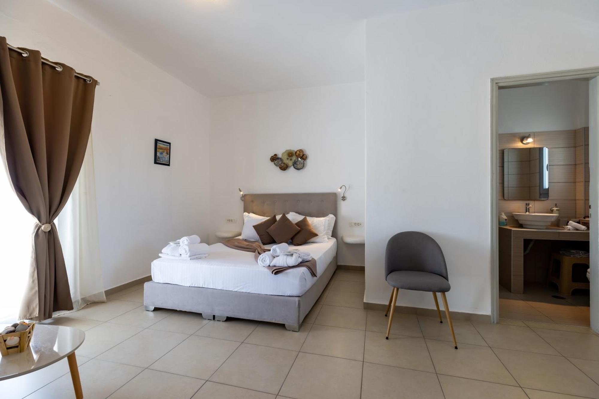 Thira'S Dolphin Aparthotel Akrotírion Buitenkant foto