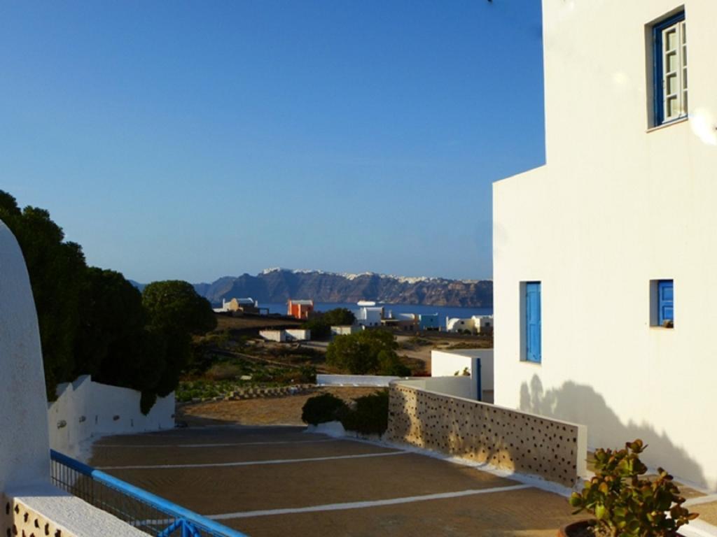 Thira'S Dolphin Aparthotel Akrotírion Buitenkant foto