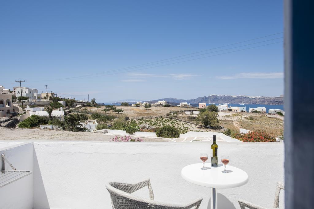 Thira'S Dolphin Aparthotel Akrotírion Buitenkant foto